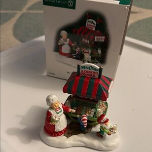 Department 56 Mrs. Claus' Cookies and Milk